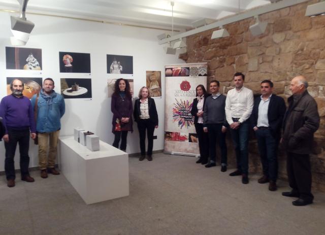 Julio Herreros ha participado esta tarde en Navarrete en la inauguración de las exposiciones "La alfarería ayer y hoy" y "Forja" que forman parte de la IV Edición de los Días Europeos de la Artesanía