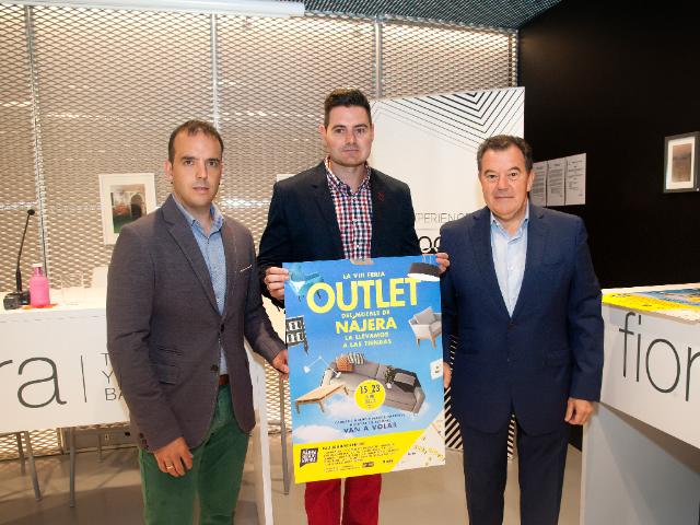 El gerente de la ADER, Javier Ureña, presenta la VIII Feria Outlet y de la oportunidad del mueble de Nájera 2016.