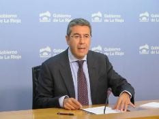 El consejero de Obras Públicas, Política Local y Territorial, Antonino Burgos, ha anunciado el ajuste en las medidas de gratuidad de la autopista AP-68.