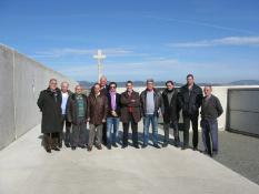 Visita al cementerio de Zarratón tras las obras de ampliación y reforma