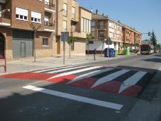 Vista de un reductor en el casco urbano de Alberite