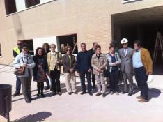 El consejero de Obras Públicas, Política Local y Territorial, Antonino Burgos, ha visitado las obras de contrucción de viviendas en Alfaro.